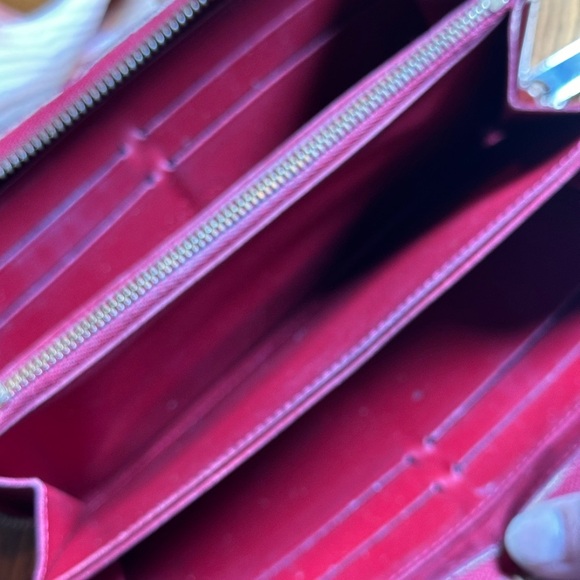 Louis Vuitton Vernis Red Wallet - Picture 9 of 14